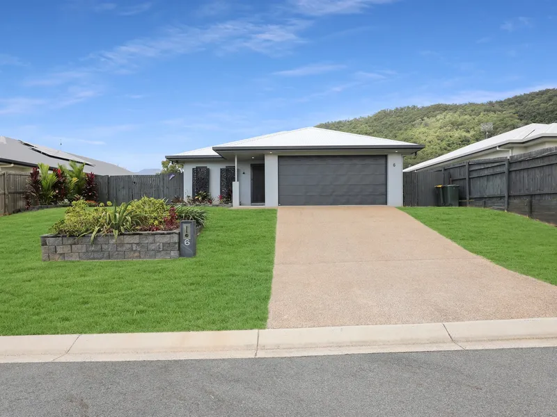 Beautiful Home & Gardens - Fully Tiled - Solar - Side Access