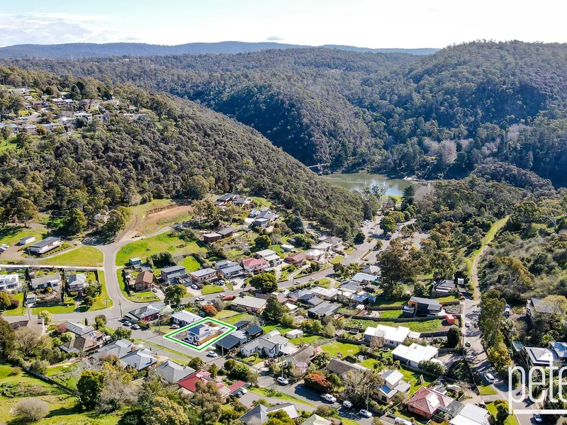 Home with Views of the Cataract Gorge