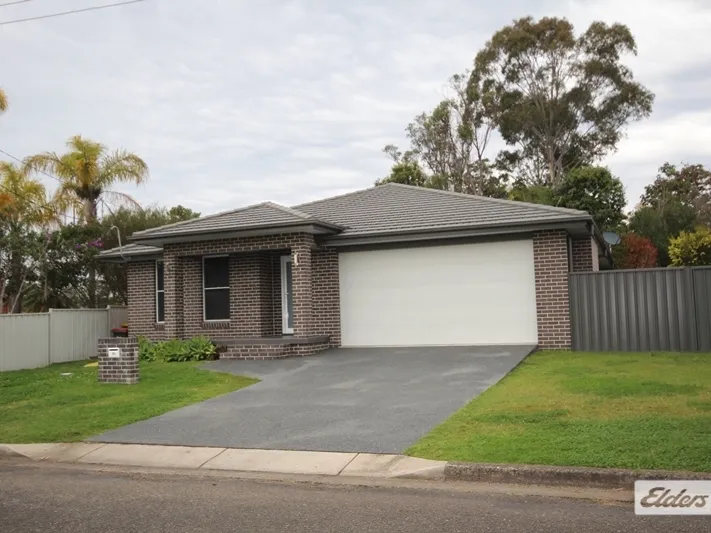 Stylish Family Home In Popular Cundletown