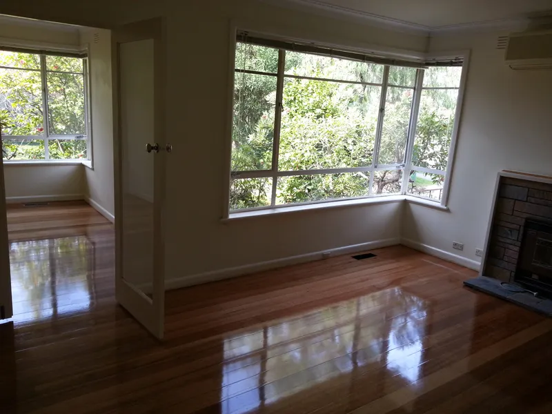 House for rent Mount Waverley Oak Hill Rd, 3Br 2Bth, MWSZ