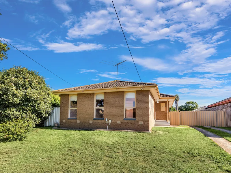 Neat as a Pin and Fully Renovated