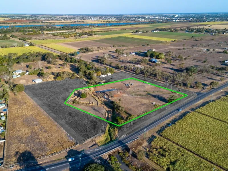 ACERAGE BLOCK CLOSE TO CITY!