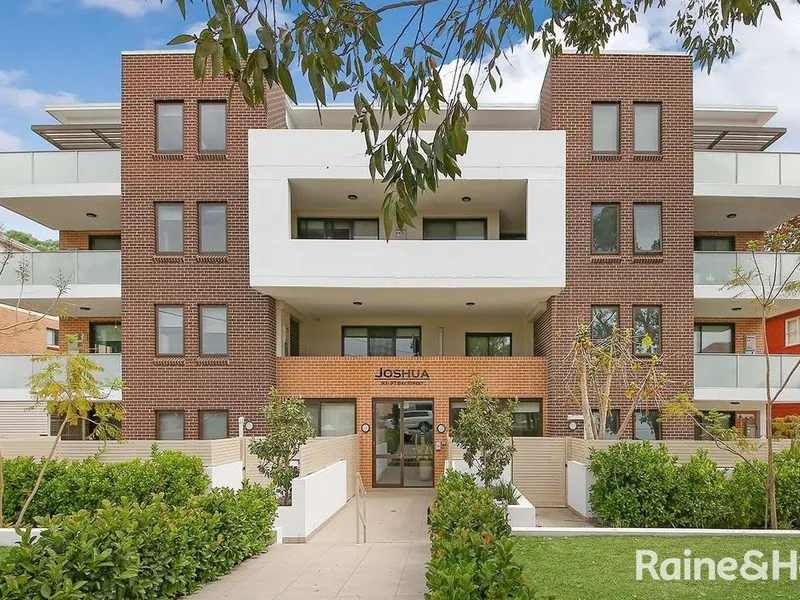 OPEN PLAN, MODERN ONE BEDROOM UNIT