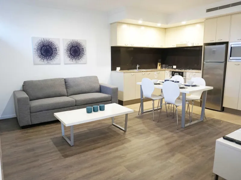 MANTRA RESIDENCES@ON MARY FULLY FURNISHED - 1 BEDROOM + STUDY