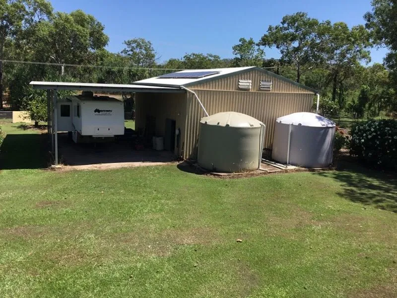 Country style home on large 4,200sqm block in Adelaide River