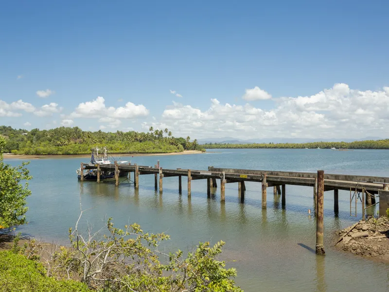 Stunning Waterfront Location