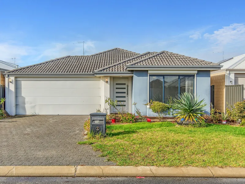 BRIGHT WELL PRESESENTED HOME!!