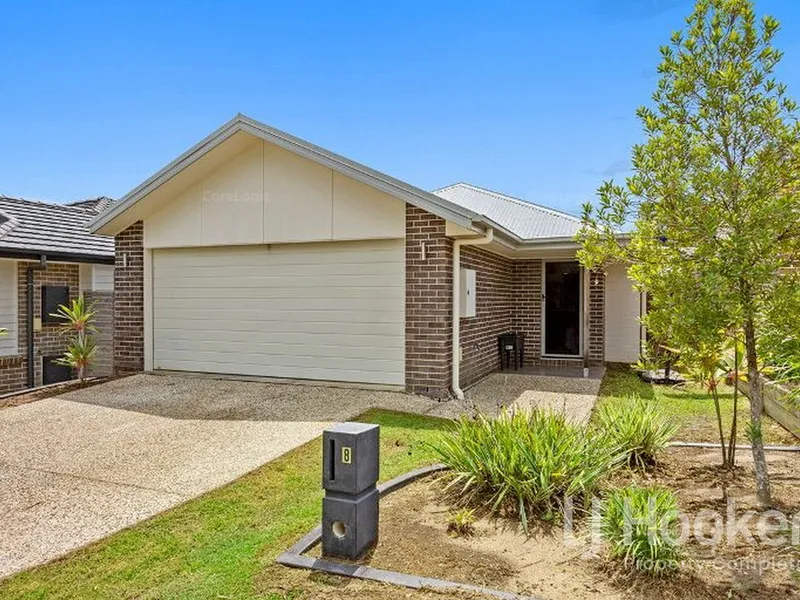 4 bedroom Low Maintenance Family Home!