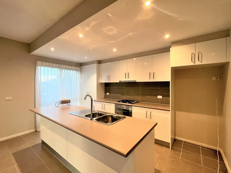 3-Bedroom Townhouse in Bell Post Hill