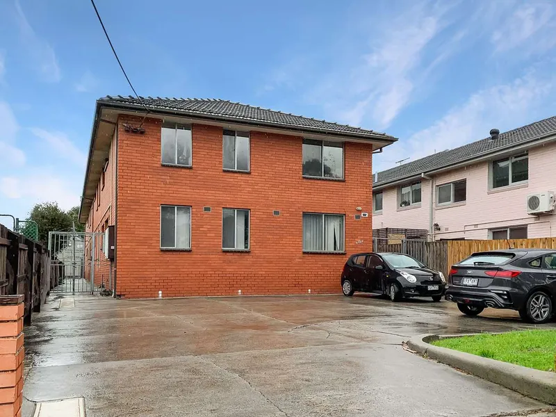 ONE WEEK’S FREE RENT!