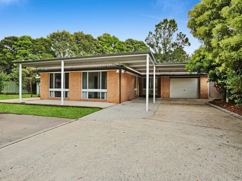 Family Paradise on Secluded Giant 1050 sqm Block