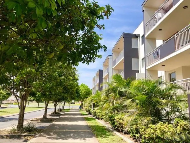 Neat, Sweet and Cheap !! – AVAILABLE NOW! Call to inspect!