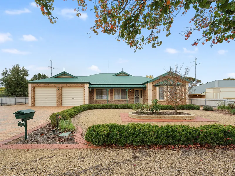 Enjoy large living on Christopher Street