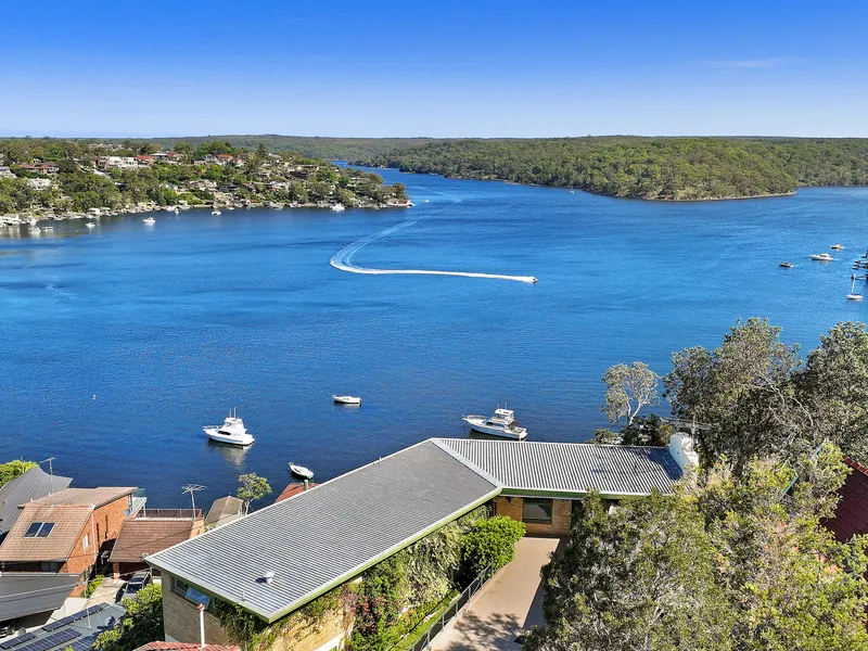 A prized peninsular address and captivating views from every room