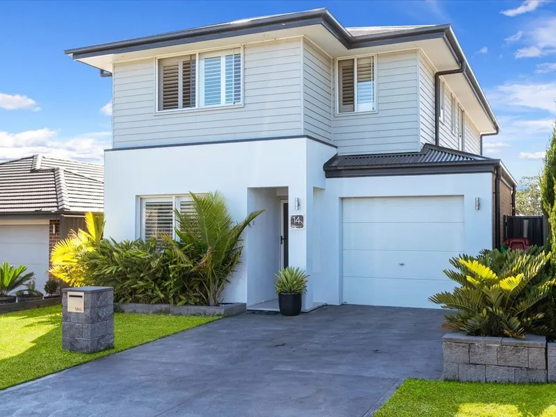 Stylish, Contemporary Home In Elevated Location !!!