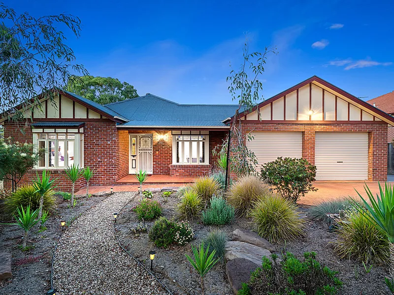 CHARMING DUAL FAMILY LUXURY LIVING