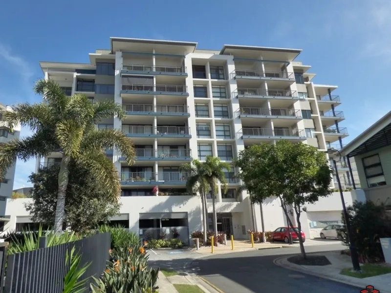 LUXURY 2 BEDROOM APARTMENT