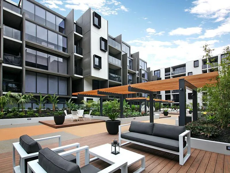 LEASE BREAK this month with new lease available from 7th Feb 2023 (12 mth term) Some images depict similar apartment. Coverted GARDEN ATRIUM views!