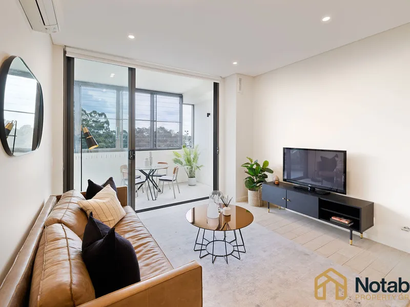 Spacious 1 bedroom + Study room with 2 side-by-side parking