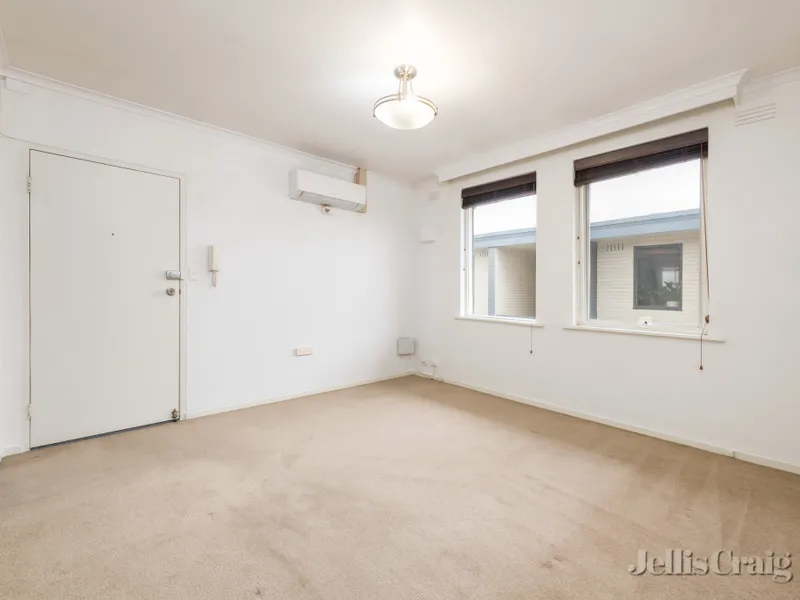 Two Bedroom Apartment In Brunswick