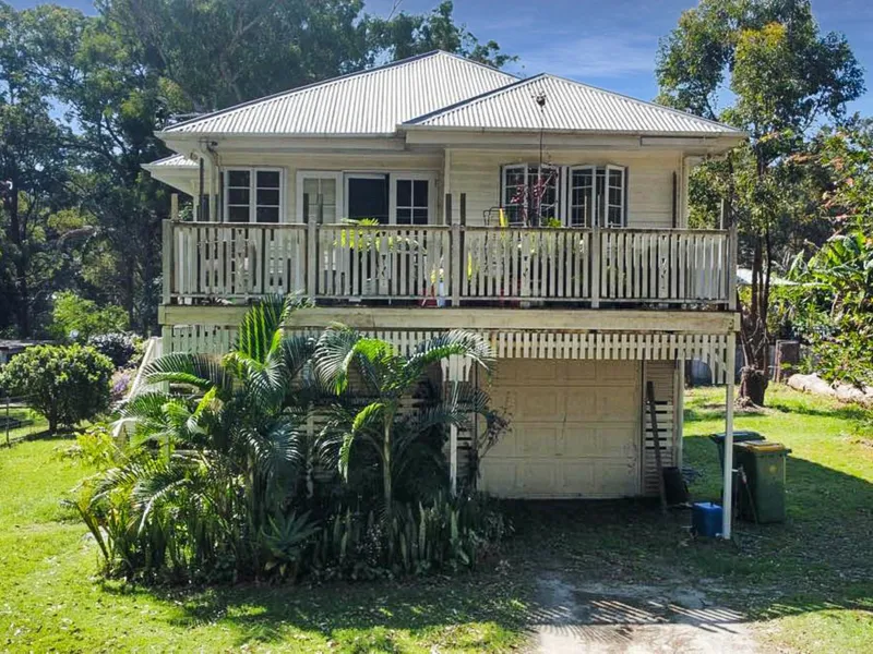 Timeless Queenslander with Room to Add Your Own Charm