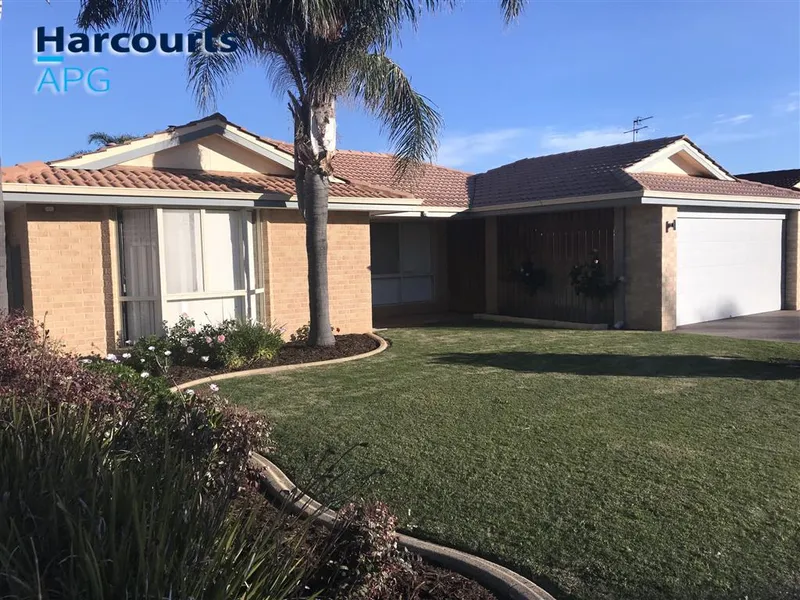 Beautiful home in quiet street with large shed