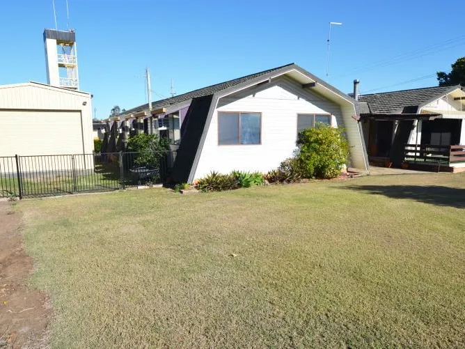 WITH A HALLWAY THE LENGTH OF A CRICKET PITCH!