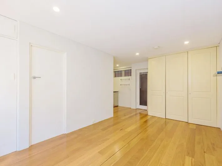 Smart Studio with Parking