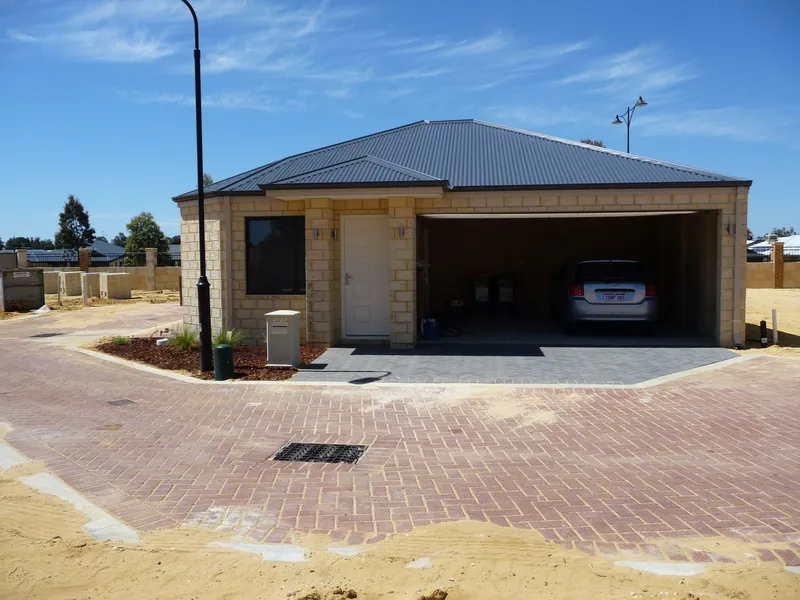 3/23 Frost Bend, Piara Waters