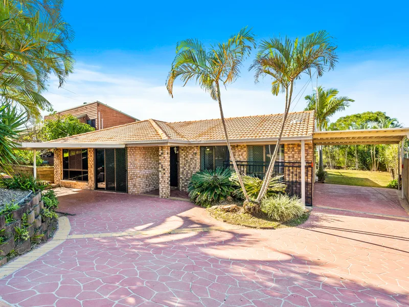 The Ultimate 4 Bed, 2 Bath in Tanah Merah + a Large Shed!