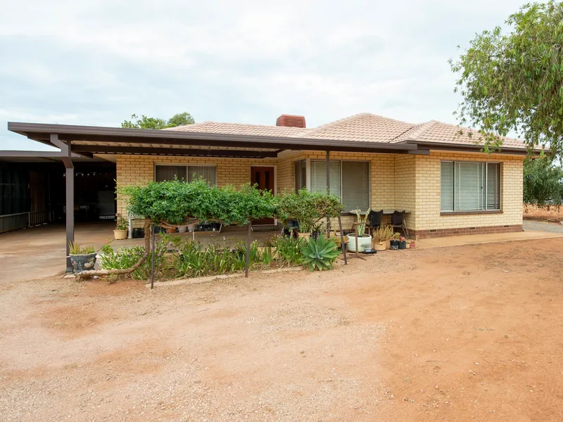 COUNTRY LIFESTYLE ON 4 HA