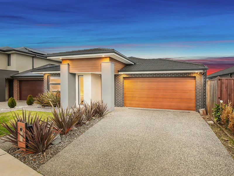 Single Level Family Entertaining with Next Level Flair!