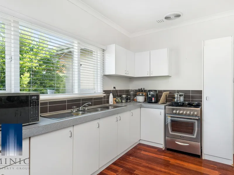 Quaint Family Home in Rossmoyne High School Zone!