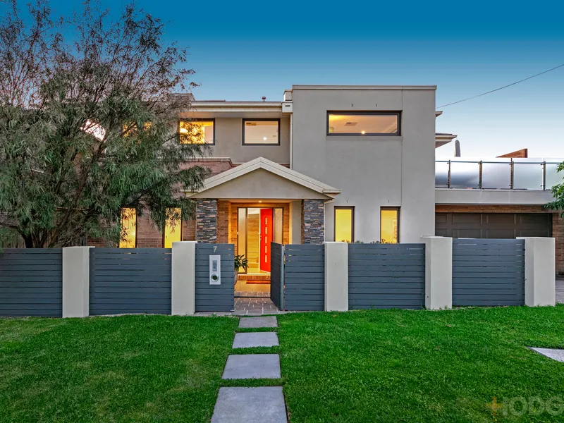 Sea-Breeze Prestige with a Sunset Bay-View