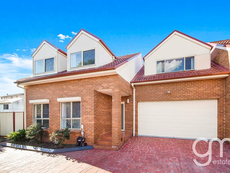 Boutique Complex in Blue Ribbon locale