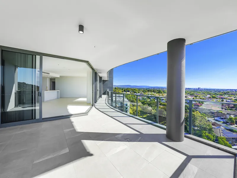 Luxurious Low Maintenance Living At 'Vantage' Burleigh Waters Newest Luxury Development!