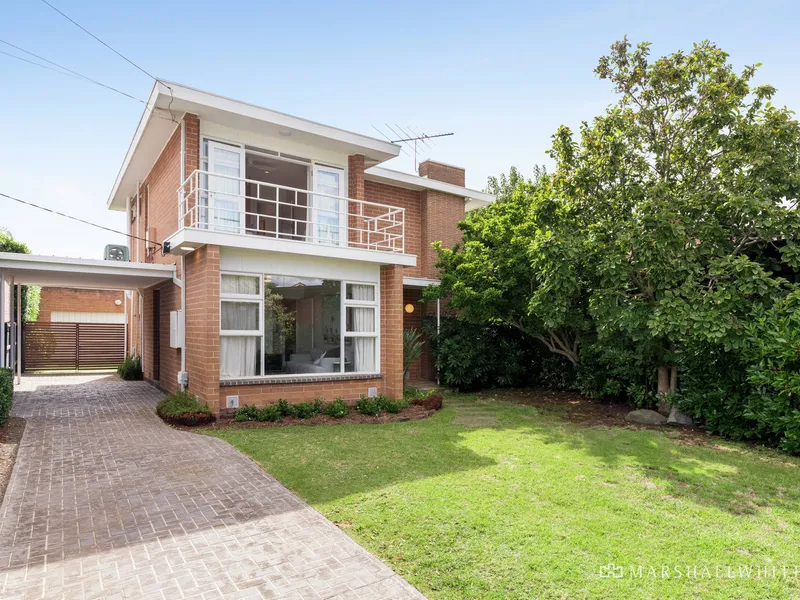 Mid-Century Magnificence in Prized Locale