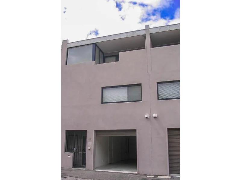 FITZROY NORTH TOWNHOUSE FOR THE WIN