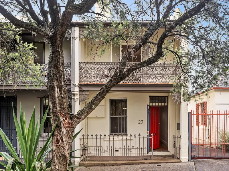 Centrally located two-storey terrace on deep garden block