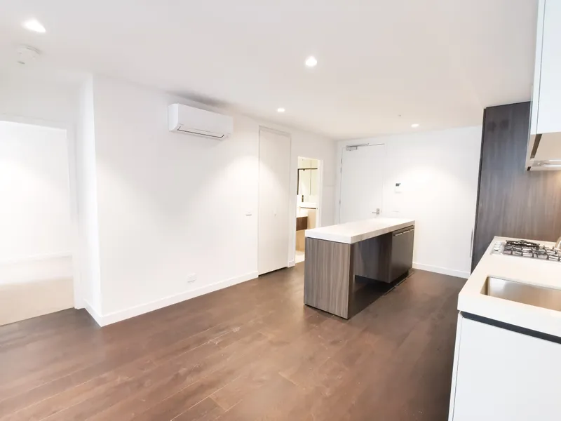 2-Bedroom 2-Bathroom Apartment in Southbank