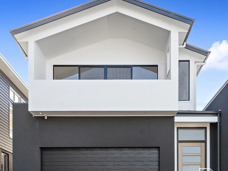 BRAND NEW LUXURY FAMILY LIVING