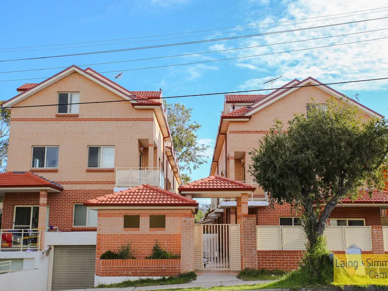 5 Bedroom Townhouse