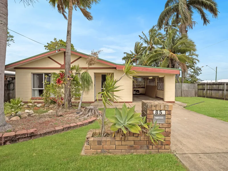 Low-set with Side Access & Huge Yard