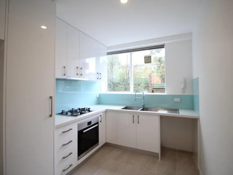 Fully renovated two bedroom apartment in a perfect spot