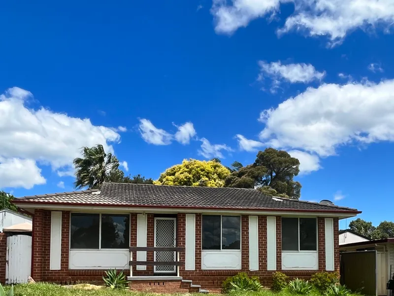 3 BEDROOM HOME SITUATED IN QUITE CUL-DE-SAC
