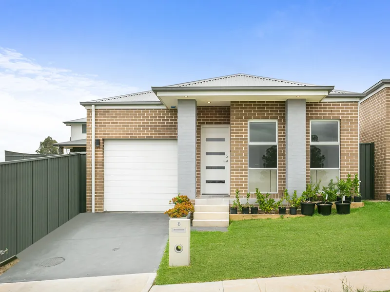 Single level family residence ready to enjoy