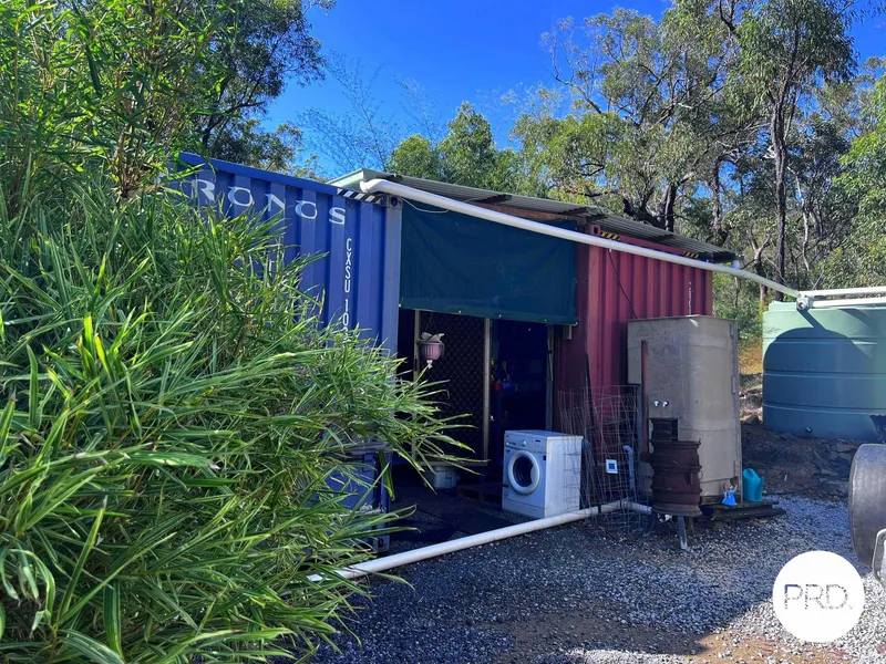 Spacious self-contained Acreage shack