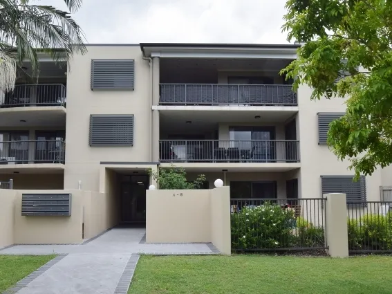 Modern 2 Bedroom Apartment Bus Stop A Min Walk!!!!!!!