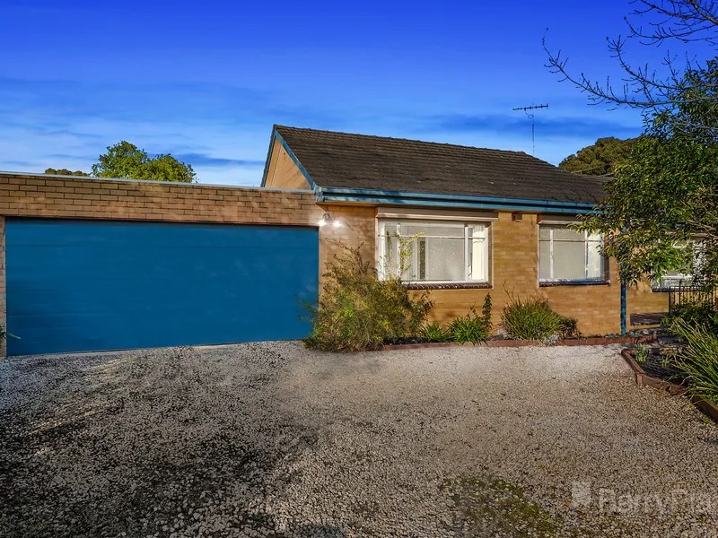 *Sale by Set Date on Tuesday 30th August at 6pm (unless sold prior)*