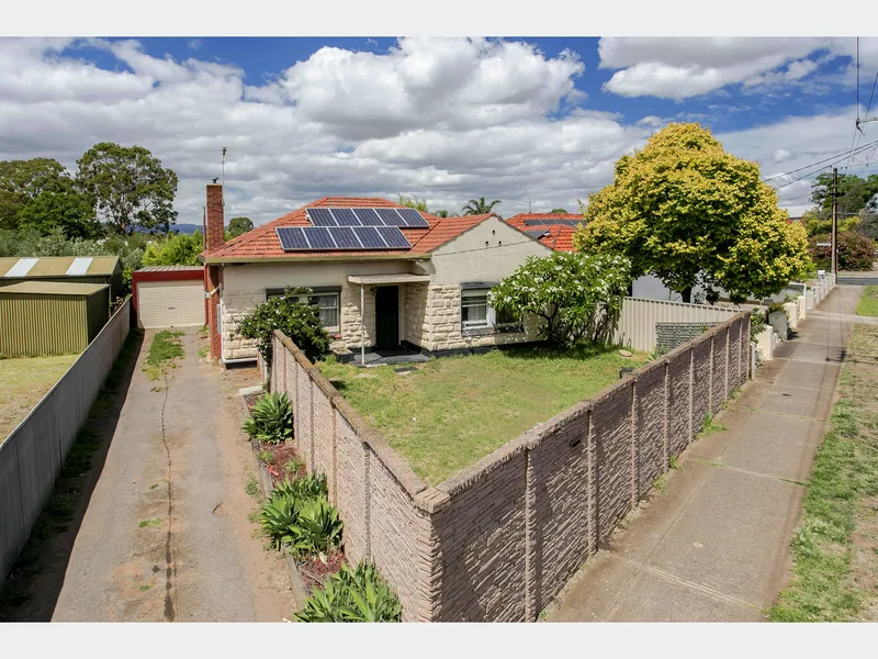 GREAT OPPORTUNITY TO DEVELOP, INVEST OR RENOVATE!